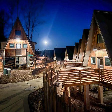 Wrong Way River Lodge & Cabins Άσβιλ Εξωτερικό φωτογραφία