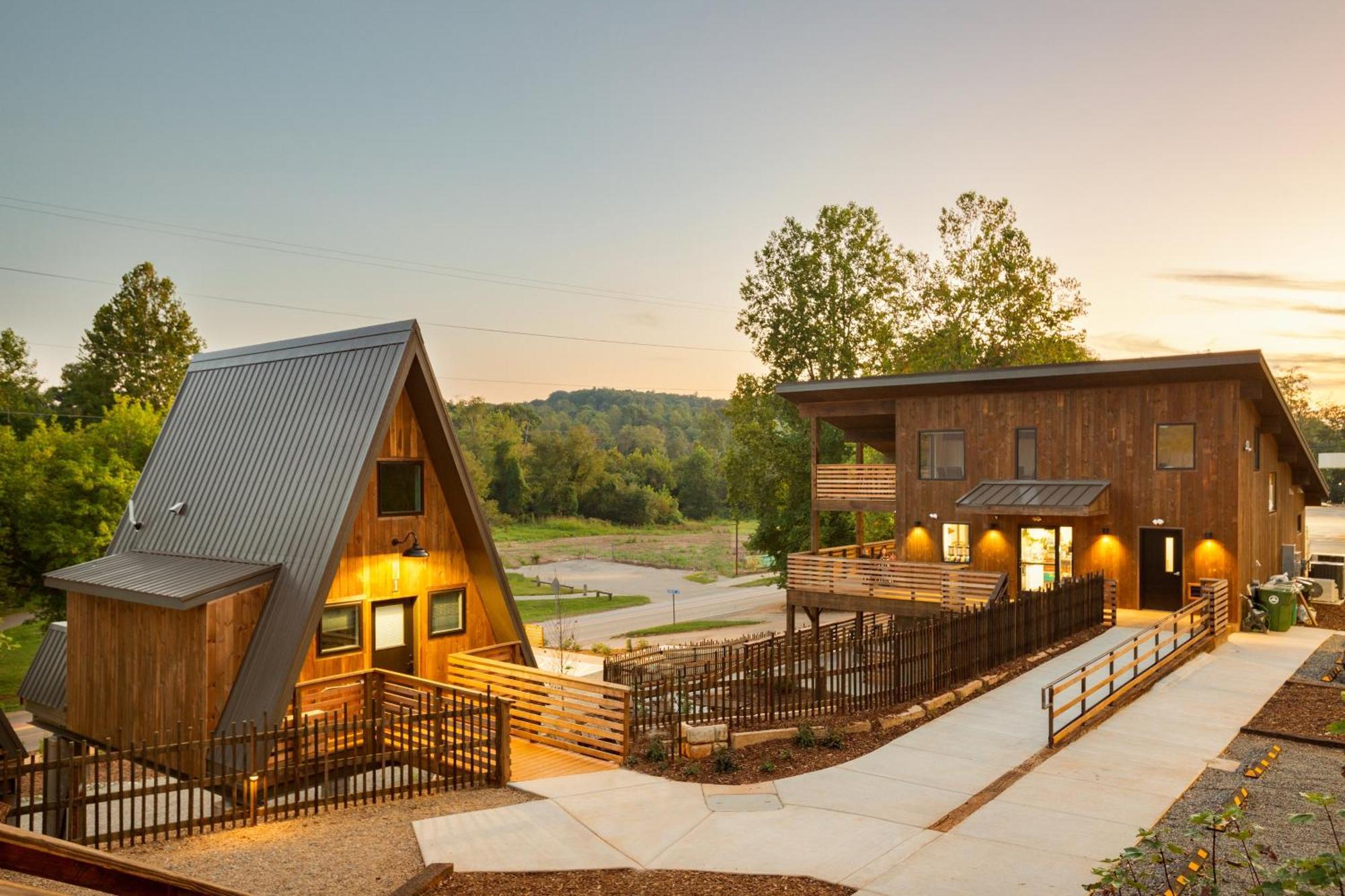 Wrong Way River Lodge & Cabins Άσβιλ Εξωτερικό φωτογραφία