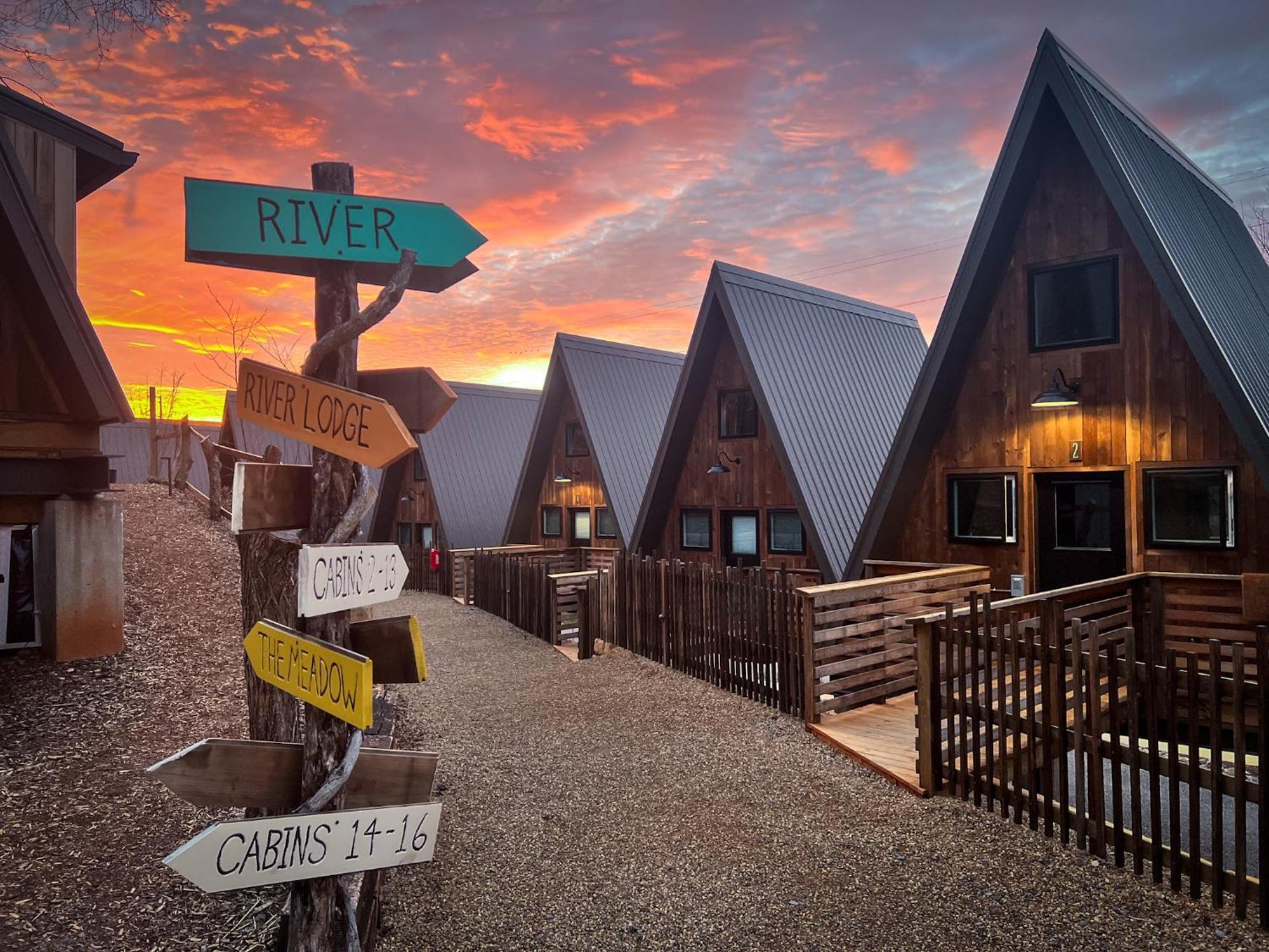 Wrong Way River Lodge & Cabins Άσβιλ Εξωτερικό φωτογραφία